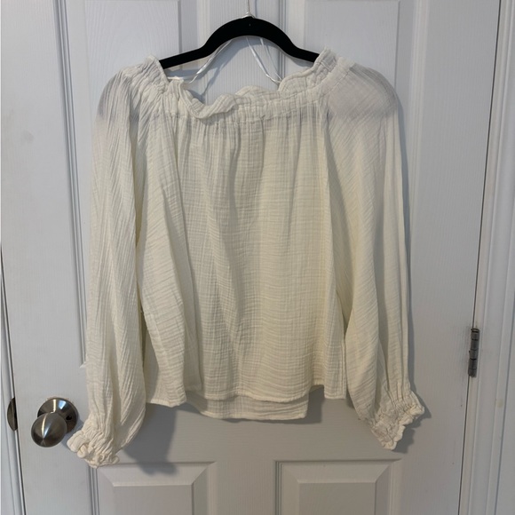 Zara Cream Off-Shoulder Blouse - Picture 5 of 6